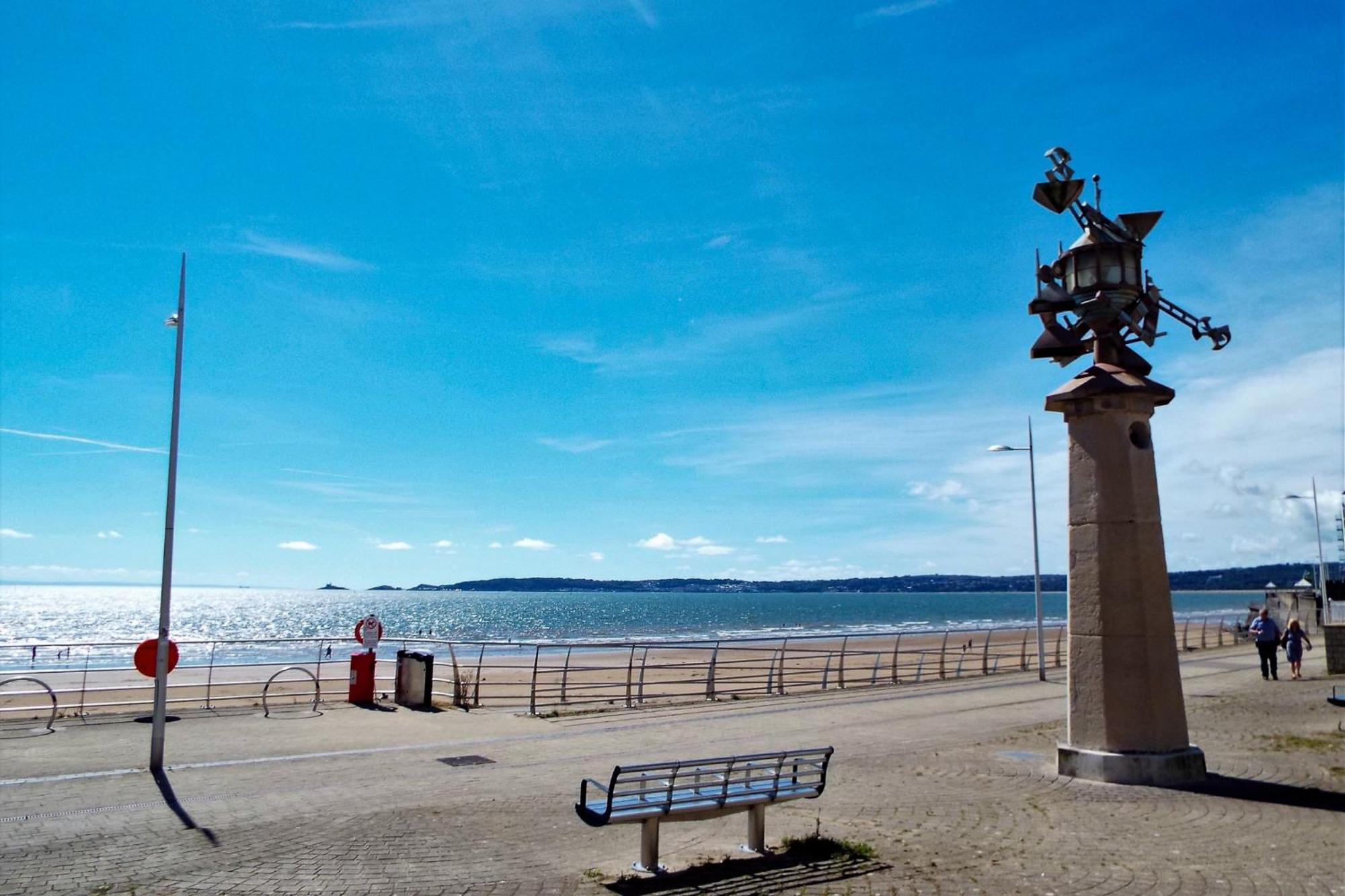 Water Front Apt Walk To The Beach & City Centre Свонсі Екстер'єр фото